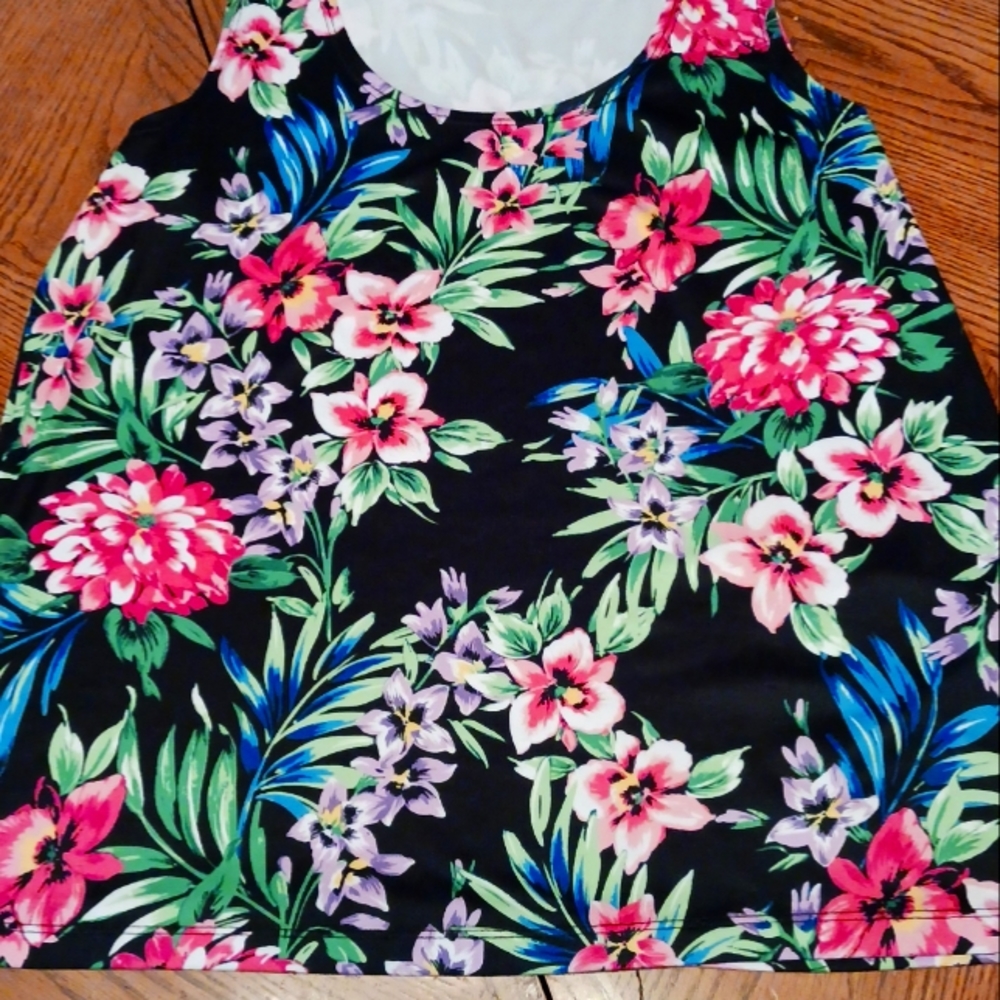 Slinky Women's Floral Tank Top Medium